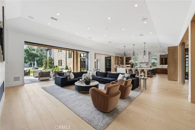 5241 Twin Oaks, Hidden Hills, CA 91302