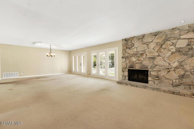 20325 Hiawatha Street, Chatsworth, CA 91311