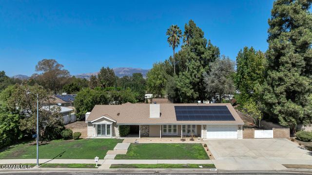 20325 Hiawatha Street, Chatsworth, CA 91311