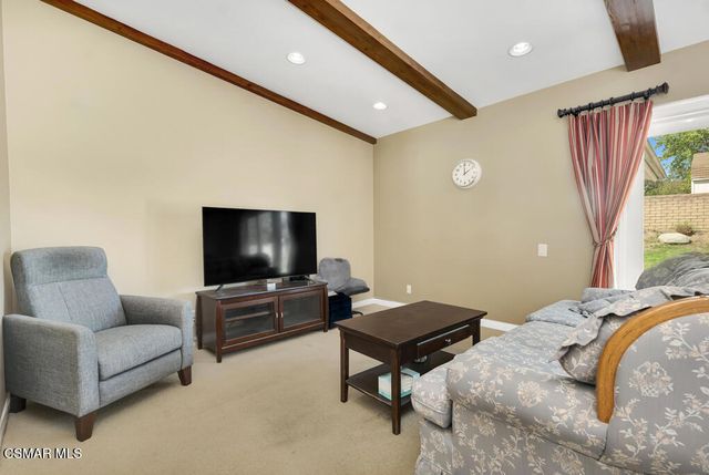 20325 Hiawatha Street, Chatsworth, CA 91311
