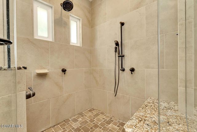 20325 Hiawatha Street, Chatsworth, CA 91311