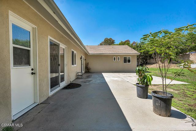 20325 Hiawatha Street, Chatsworth, CA 91311