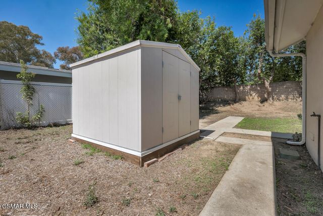 20325 Hiawatha Street, Chatsworth, CA 91311