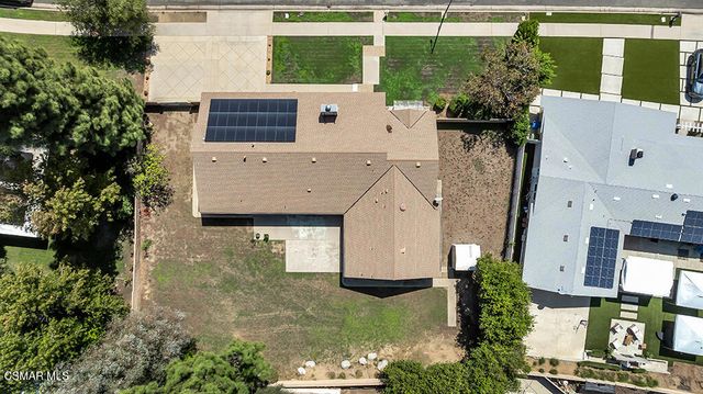 20325 Hiawatha Street, Chatsworth, CA 91311