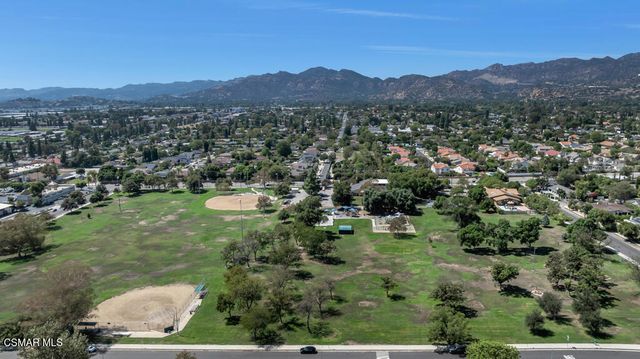 20325 Hiawatha Street, Chatsworth, CA 91311