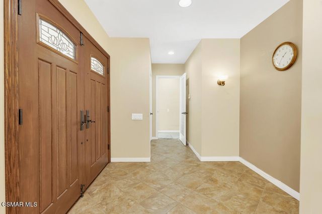 20325 Hiawatha Street, Chatsworth, CA 91311