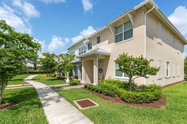 5180 Eucalyptus Dr 2, Hollywood, FL 33021