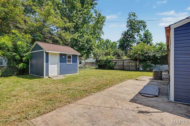 1 Bluegrass Lane, St Peters, MO 63376