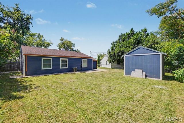 1 Bluegrass Lane, St Peters, MO 63376