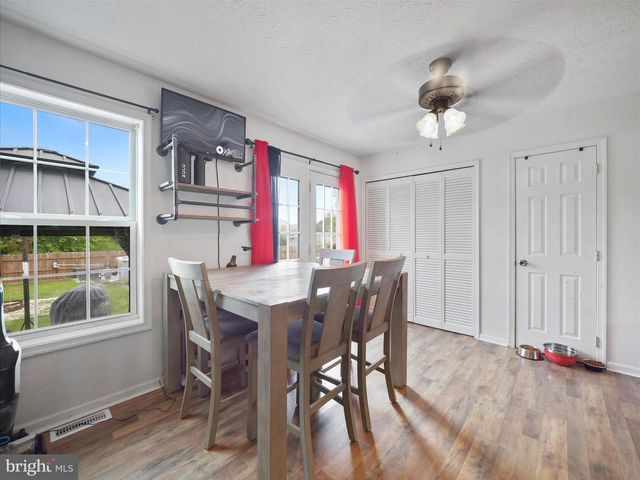 319 DINALI DR, Martinsburg, WV 25403