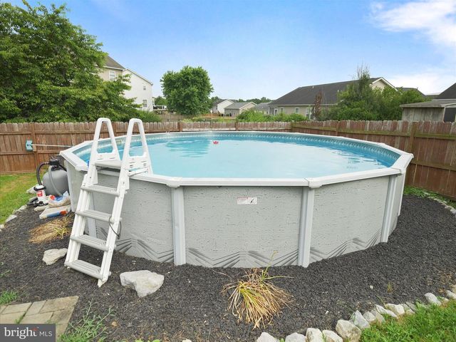 319 DINALI DR, Martinsburg, WV 25403