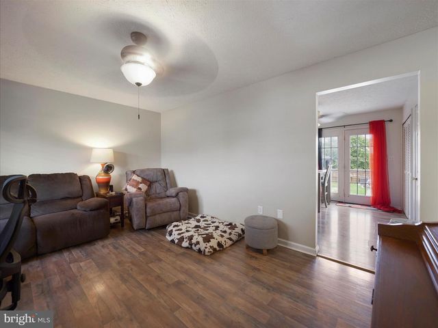 319 DINALI DR, Martinsburg, WV 25403