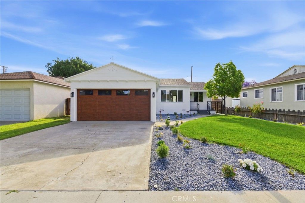 Image 1 of property listing at 3516 Roxanne Avenue, Long Beach, CA 90808