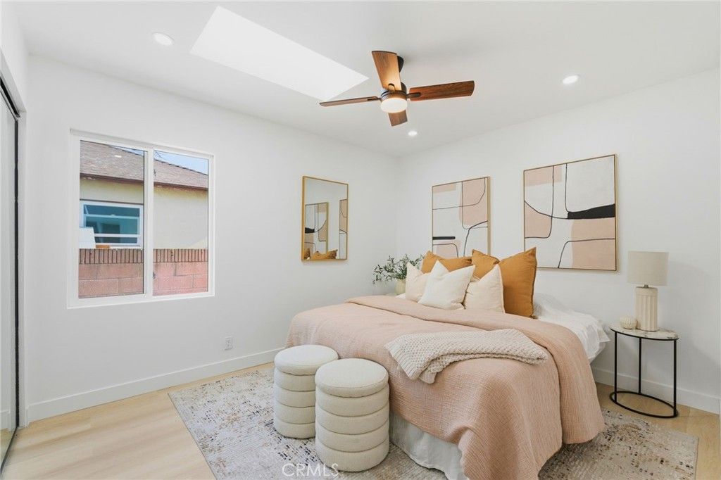 Image 19 of property listing at 3516 Roxanne Avenue, Long Beach, CA 90808