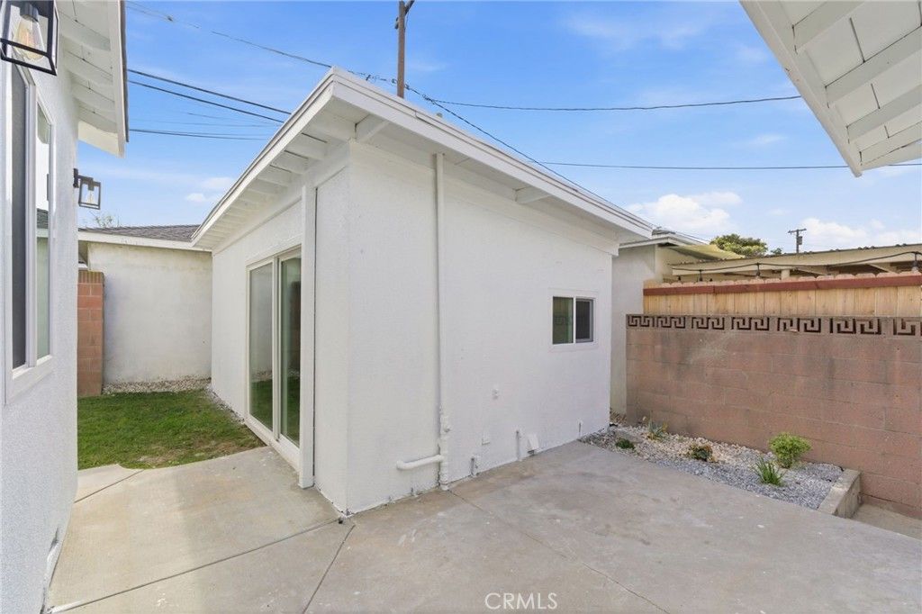 Image 29 of property listing at 3516 Roxanne Avenue, Long Beach, CA 90808