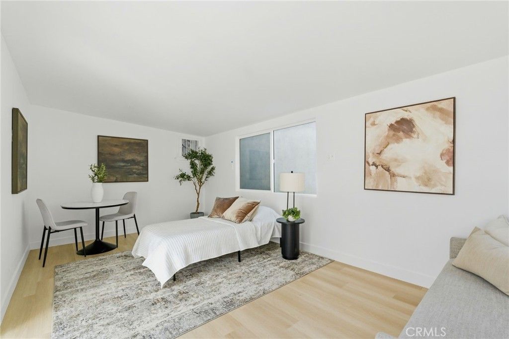 Image 30 of property listing at 3516 Roxanne Avenue, Long Beach, CA 90808
