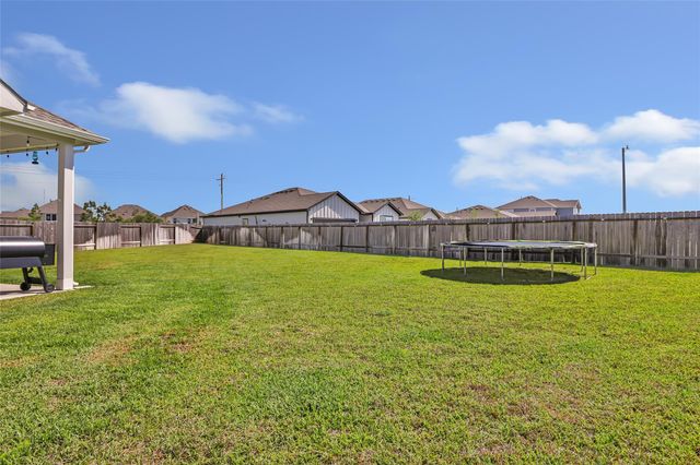 16655 Olivewood Lane, Conroe, TX 77302