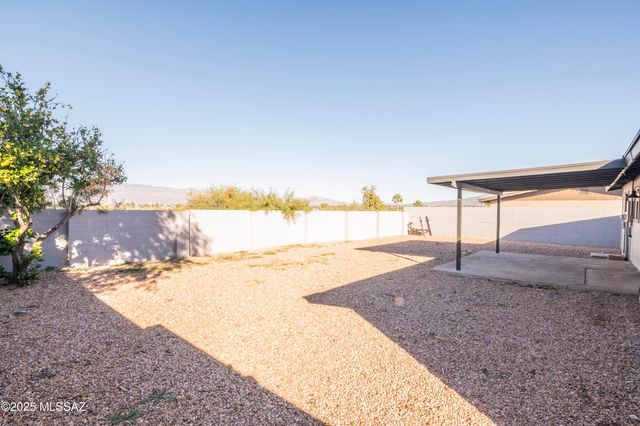 8415 E Calexico Street, Tucson, AZ 85730