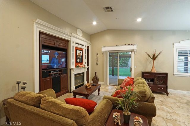 328 Manzanita Court, Ontario, CA 91762