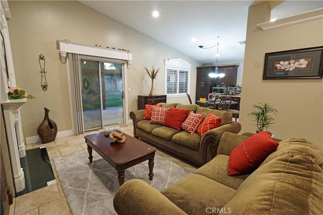328 Manzanita Court, Ontario, CA 91762