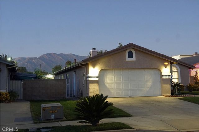 328 Manzanita Court, Ontario, CA 91762