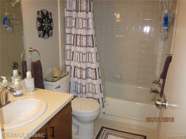 669 Camden Court 194, Rochester Hills, MI 48307