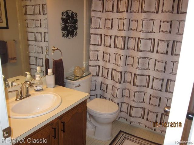669 Camden Court 194, Rochester Hills, MI 48307