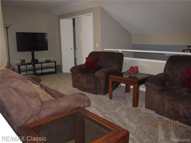 669 Camden Court 194, Rochester Hills, MI 48307