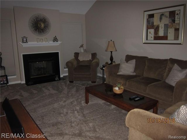 669 Camden Court 194, Rochester Hills, MI 48307