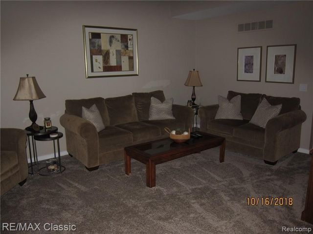 669 Camden Court 194, Rochester Hills, MI 48307