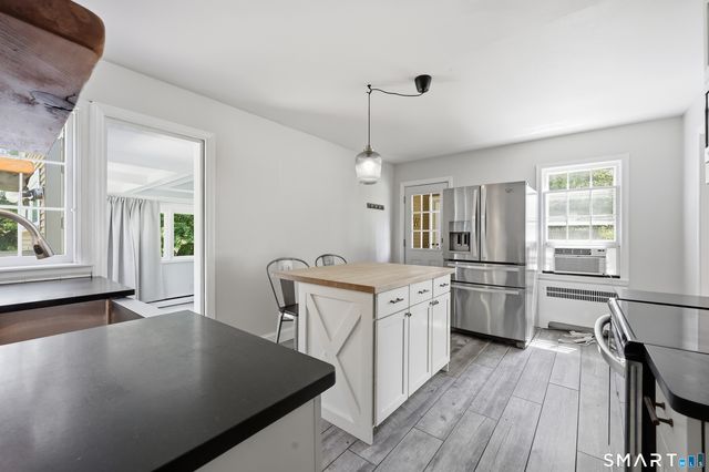 122 Overbrook Road, West Hartford, CT 06107