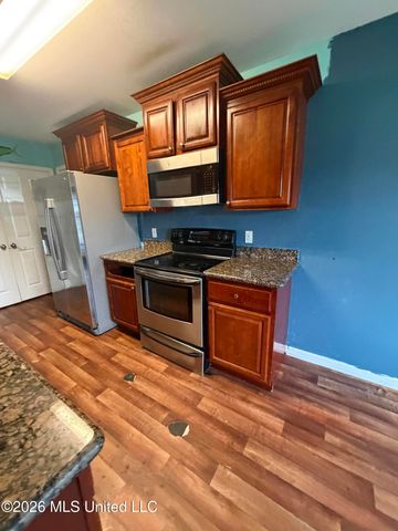 2201 Irma Circle, Ocean Springs, MS 39564