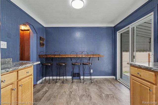 15606 Hanover Avenue, Allen Park, MI 48101