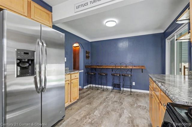 15606 Hanover Avenue, Allen Park, MI 48101