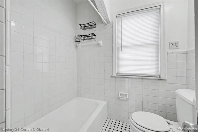 15606 Hanover Avenue, Allen Park, MI 48101