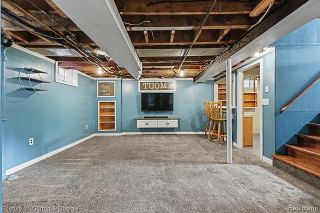 15606 Hanover Avenue, Allen Park, MI 48101