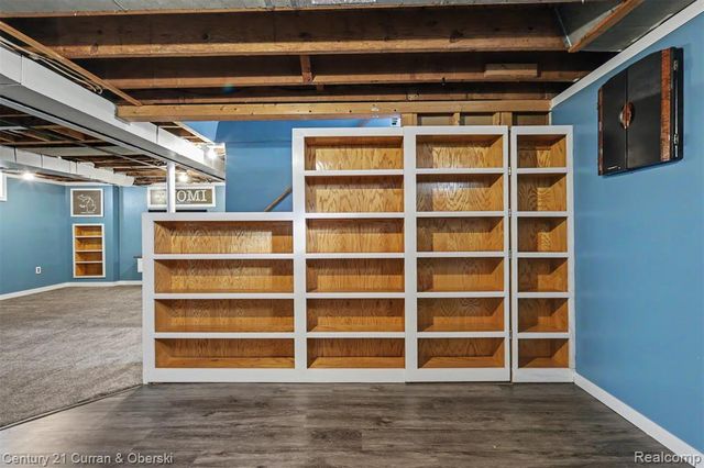 15606 Hanover Avenue, Allen Park, MI 48101
