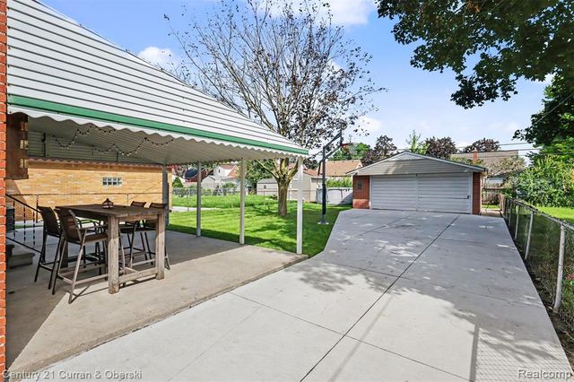 15606 Hanover Avenue, Allen Park, MI 48101