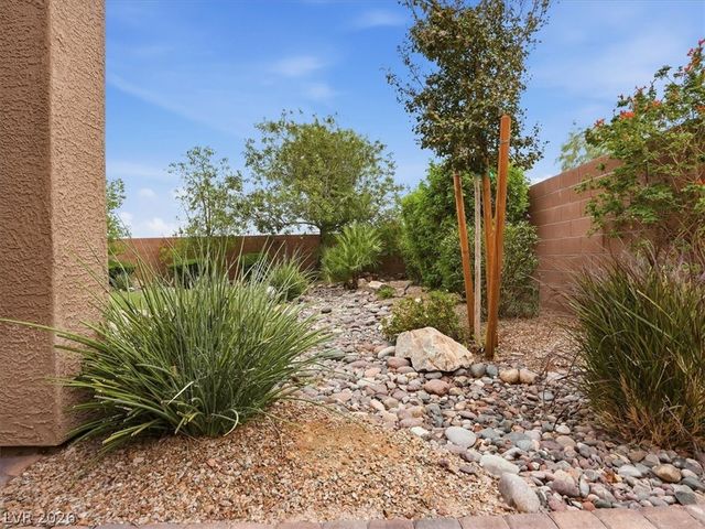 9110 High Jordan Court, Las Vegas, NV 89139