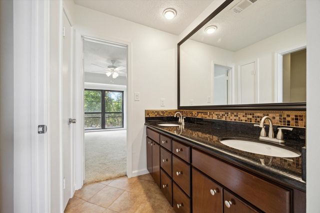 33 Lakewood Lane, Seabrook, TX 77586