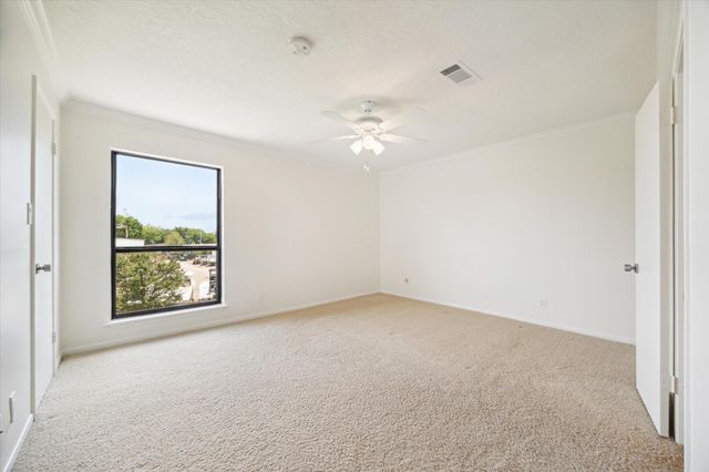 33 Lakewood Lane, Seabrook, TX 77586