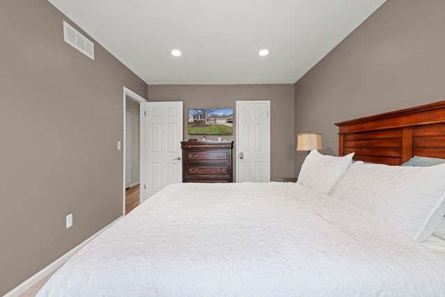 14446 Gary Lane, Livonia City, MI 48154