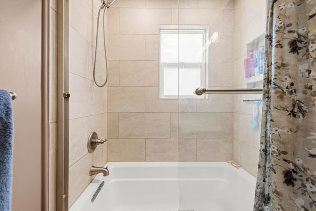 14446 Gary Lane, Livonia City, MI 48154