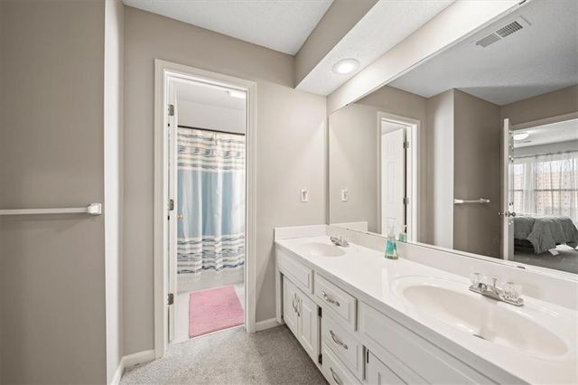 12204 Sagamore Road, Leawood, KS 66209