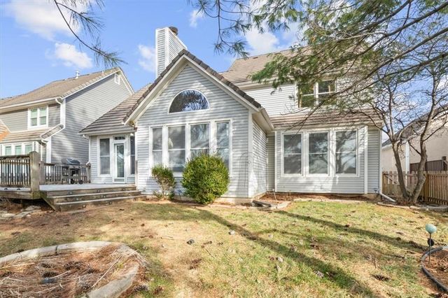 12204 Sagamore Road, Leawood, KS 66209