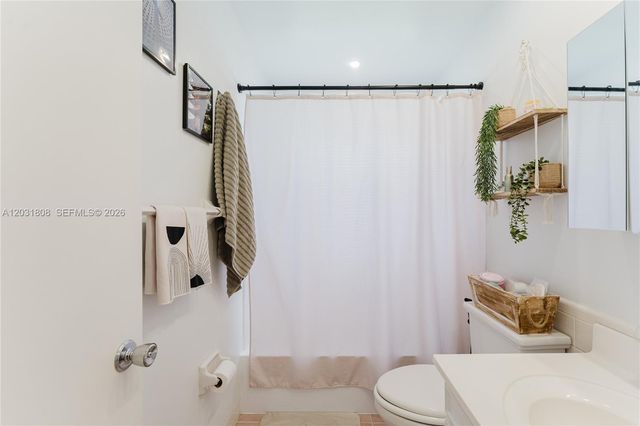2604 NW 48th St, Tamarac, FL 33309
