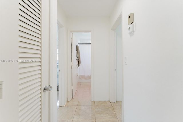 2604 NW 48th St, Tamarac, FL 33309