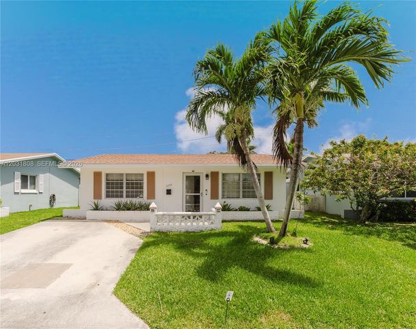 2604 NW 48th St, Tamarac, FL 33309