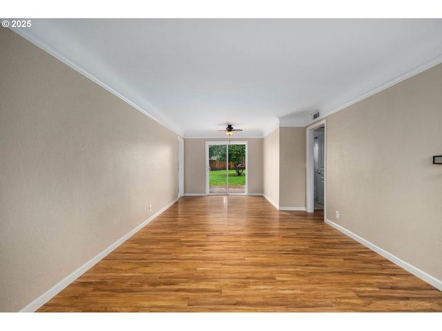 108 Ne WHITNEY St, Camas, WA 98607