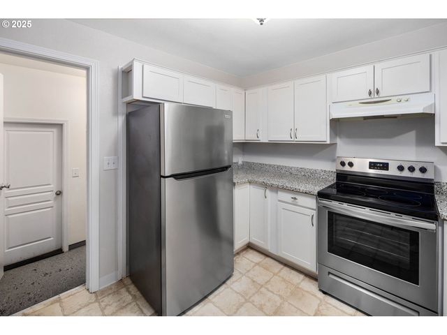 108 Ne WHITNEY St, Camas, WA 98607